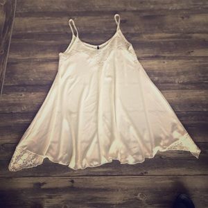 White lace dress /long top